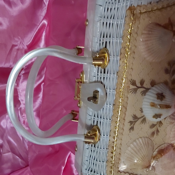 Great Gift!! Vintage mommy and me purse set - Picture 3 of 10